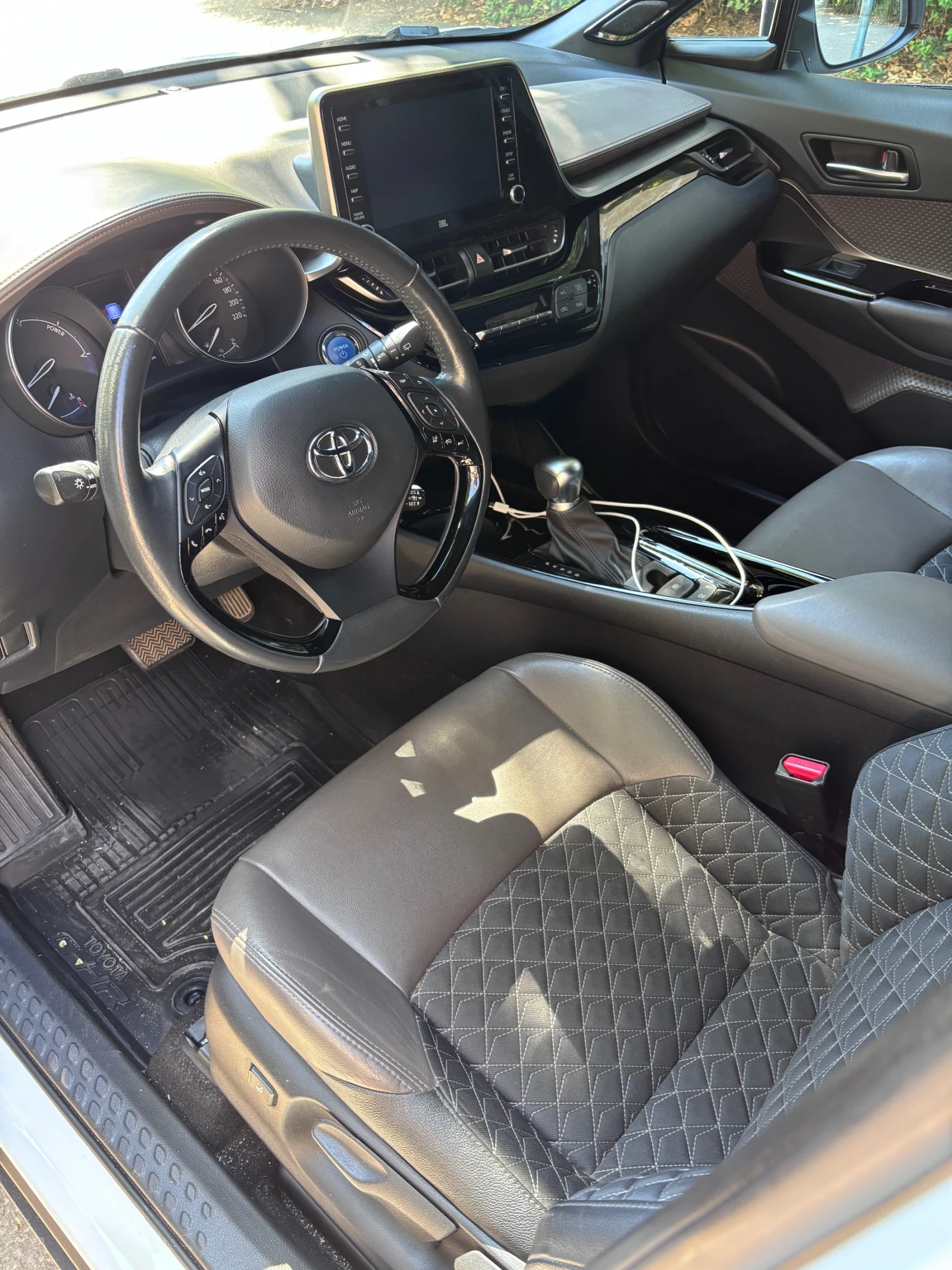 Toyota C-HR, снимка 9 - Автомобили и джипове - 55530749