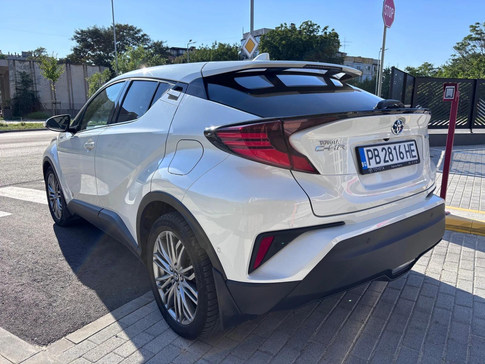 Toyota C-HR, снимка 4 - Автомобили и джипове - 55530749