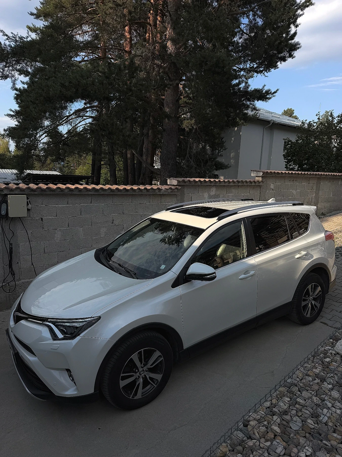 Toyota Rav4   2. 0 Valvematic Multidrive S, снимка 3 - Автомобили и джипове - 55589329