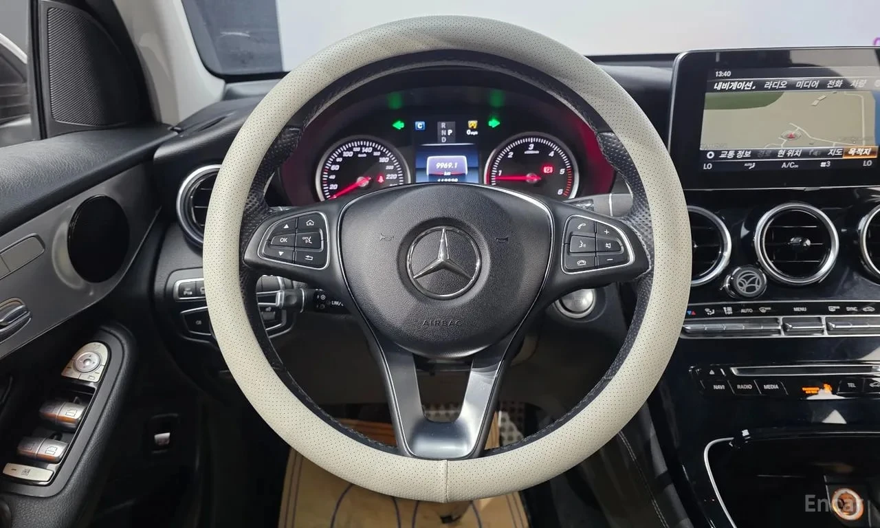 Mercedes-Benz GLC 220 АМГ ПАКЕТ/d 4MATIC Coupe/360 КАМЕРА/ПОДГРЕВ/ПАМЕТ, снимка 14 - Автомобили и джипове - 55940646