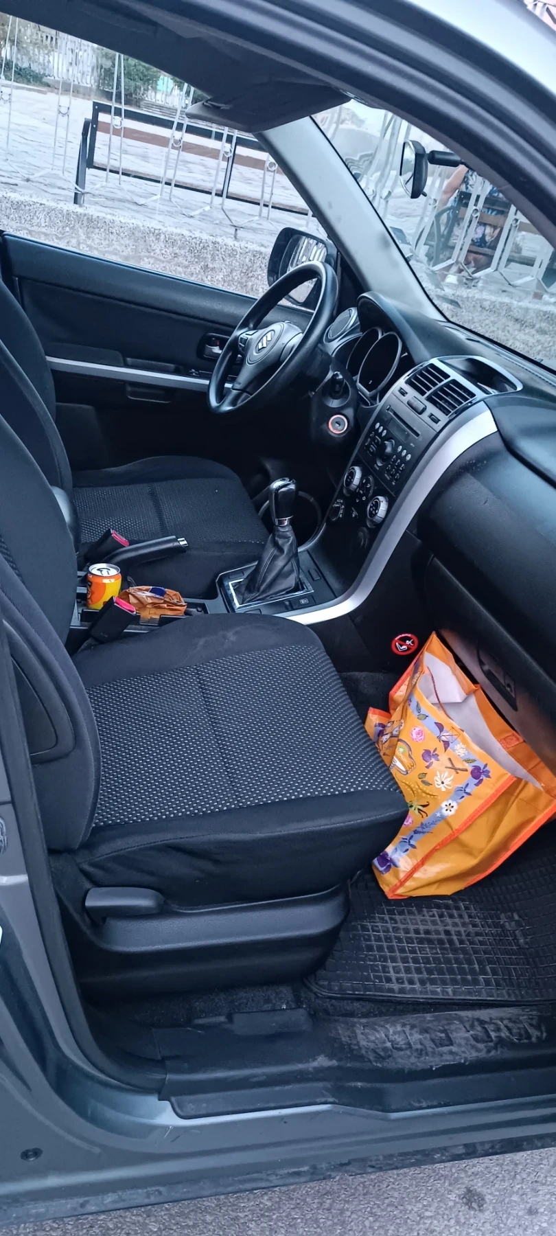 Suzuki Grand vitara, снимка 4 - Автомобили и джипове - 55988187