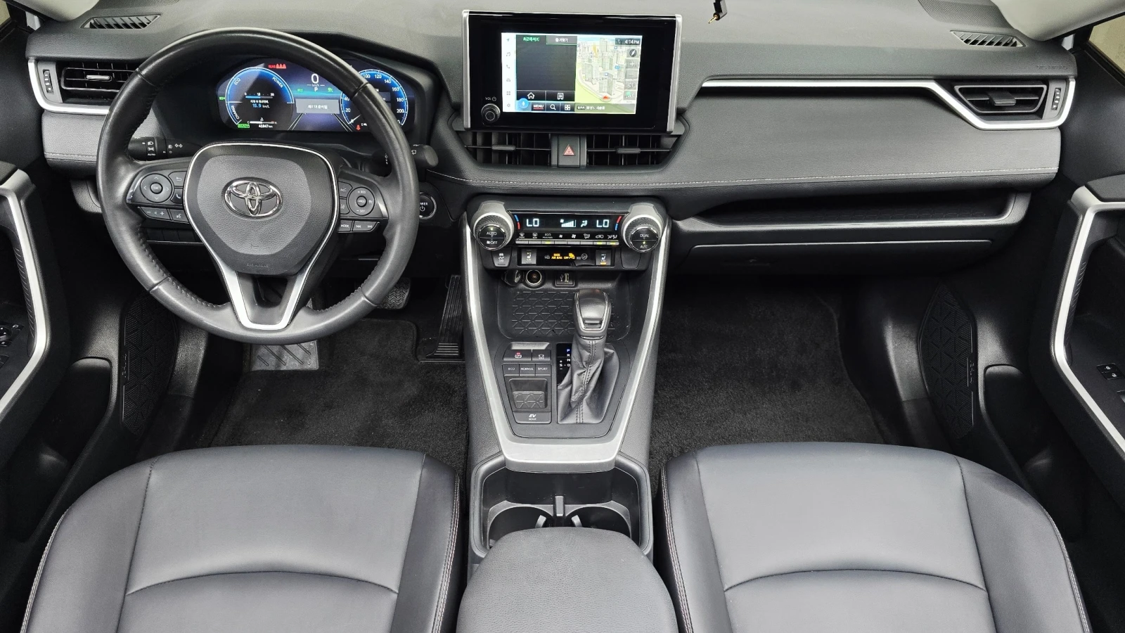 Toyota Rav4 * HYBRID* XLE* , снимка 8 - Автомобили и джипове - 56095969