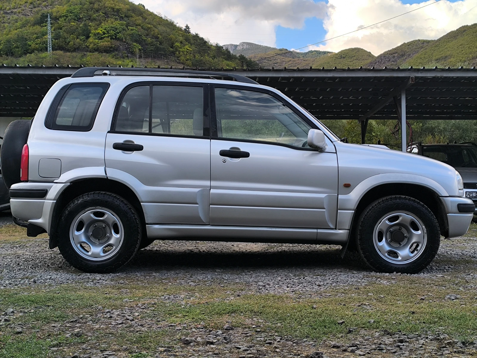 Suzuki Grand vitara -2.0HDI-110кс-4х4-КЛИМАТИК-ОТЛИЧНА !!!, снимка 2 - Автомобили и джипове - 56200758