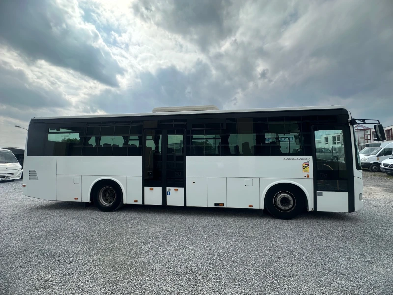 Mercedes-Benz Intouro Irisbus Recreo 10, 20m Климатик, снимка 7 - Бусове и автобуси - 51012592