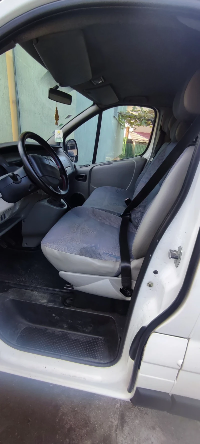 Renault Trafic, снимка 10 - Бусове и автобуси - 47579529