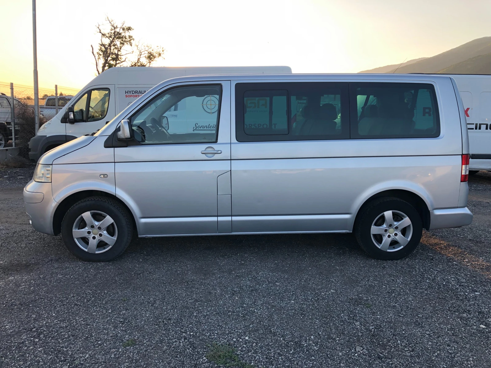 VW Caravelle ITALIA - изображение 7