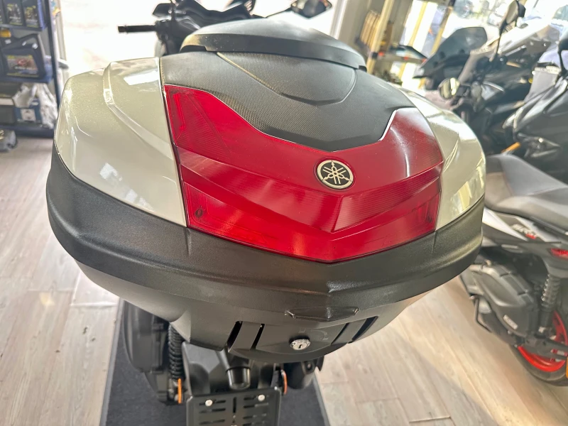 Yamaha X-max 300i ABS/ТС/LED 06.2017г., снимка 6 - Мотоциклети и мототехника - 51207159