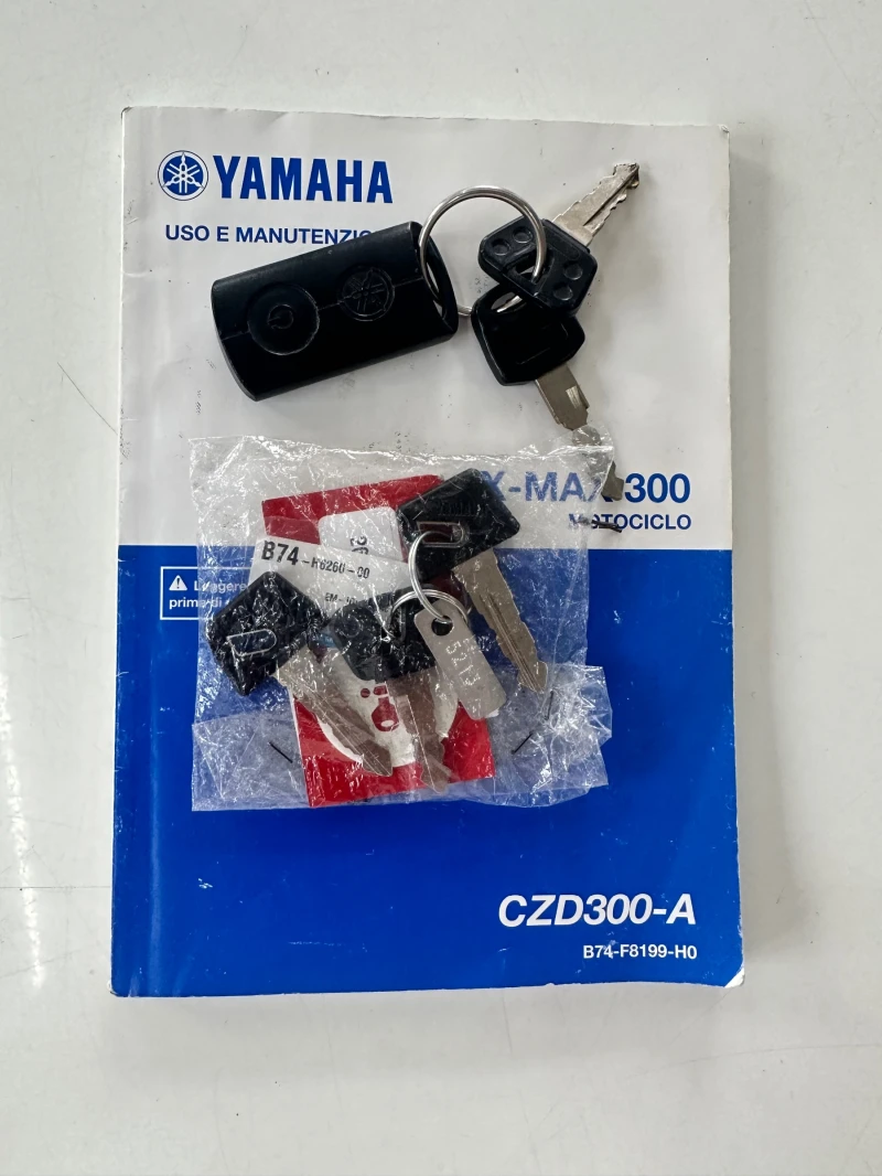 Yamaha X-max 300i ABS/ТС/LED 06.2017г., снимка 17 - Мотоциклети и мототехника - 51207159