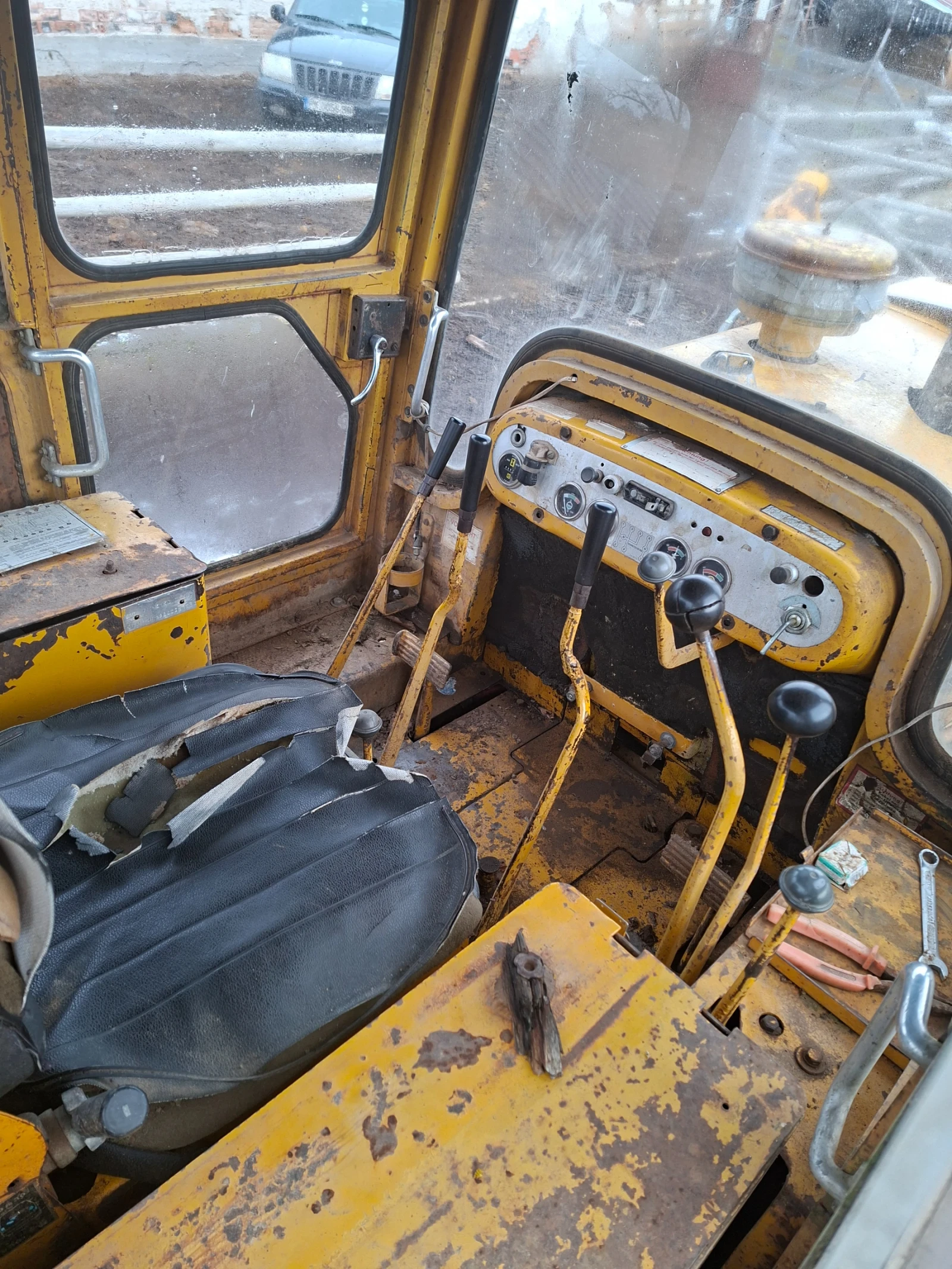 Булдозер Cat D4d - изображение 2