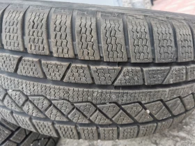 Гуми Зимни 235/60R18, снимка 2 - Гуми и джанти - 47820923