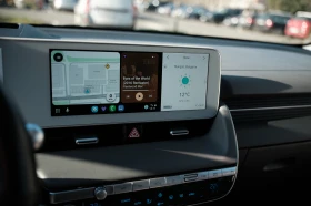 Hyundai Ioniq 5 Гаранция, КАСКО, Premium, AWD HTRAC, всички екстри, снимка 7