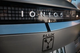 Hyundai Ioniq 5 Гаранция, КАСКО, Premium, AWD HTRAC, всички екстри, снимка 11