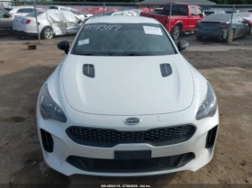 Kia Stinger 3.3l Gt, снимка 13