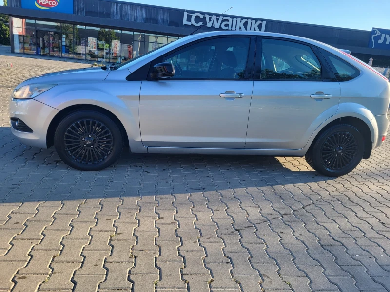 Ford Focus Ford Focus 1.8, снимка 10 - Автомобили и джипове - 46917614