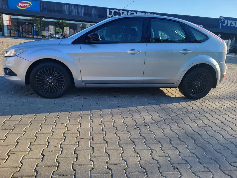 Ford Focus Ford Focus 1.8, снимка 5 - Автомобили и джипове - 46917614