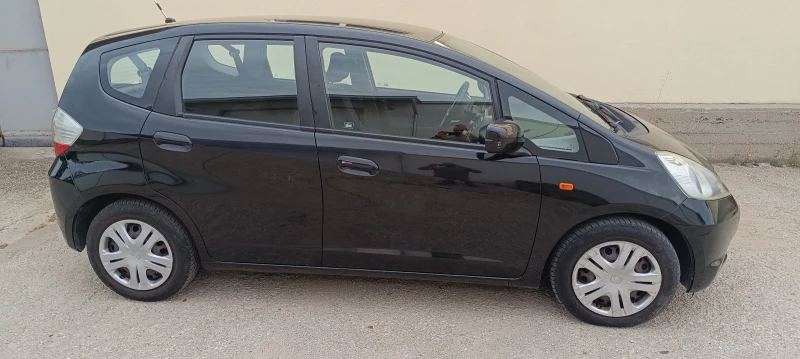 Honda Jazz, снимка 2 - Автомобили и джипове - 47193003