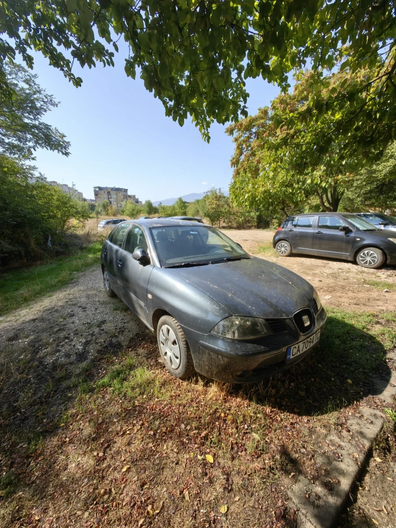 Seat Ibiza, снимка 2 - Автомобили и джипове - 47322793