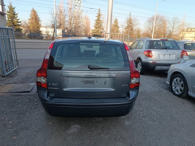 Volvo V50 2.0D/136ps, снимка 2 - Автомобили и джипове - 48827748