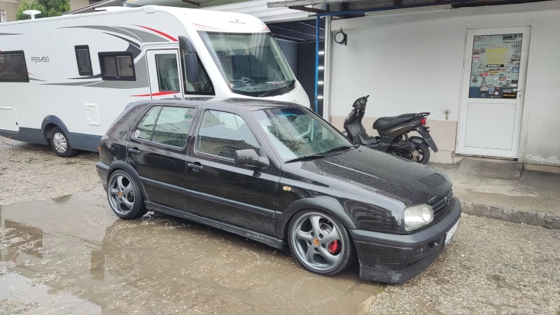 VW Golf, снимка 3 - Автомобили и джипове - 51790651