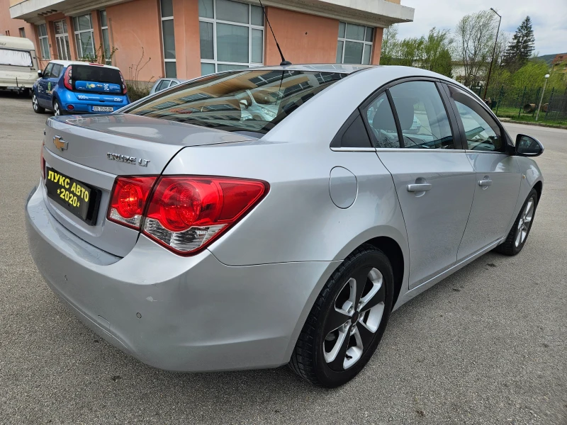 Chevrolet Cruze 2.0 перфектен , снимка 4 - Автомобили и джипове - 49847883
