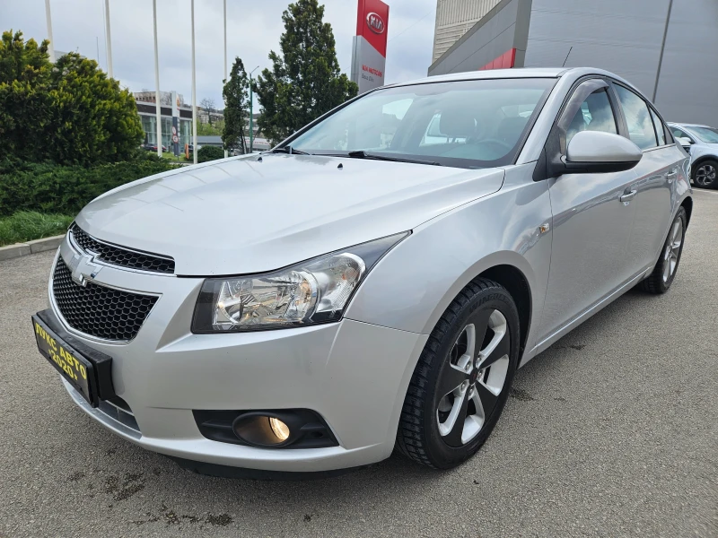 Chevrolet Cruze 2.0 перфектен , снимка 8 - Автомобили и джипове - 49847883