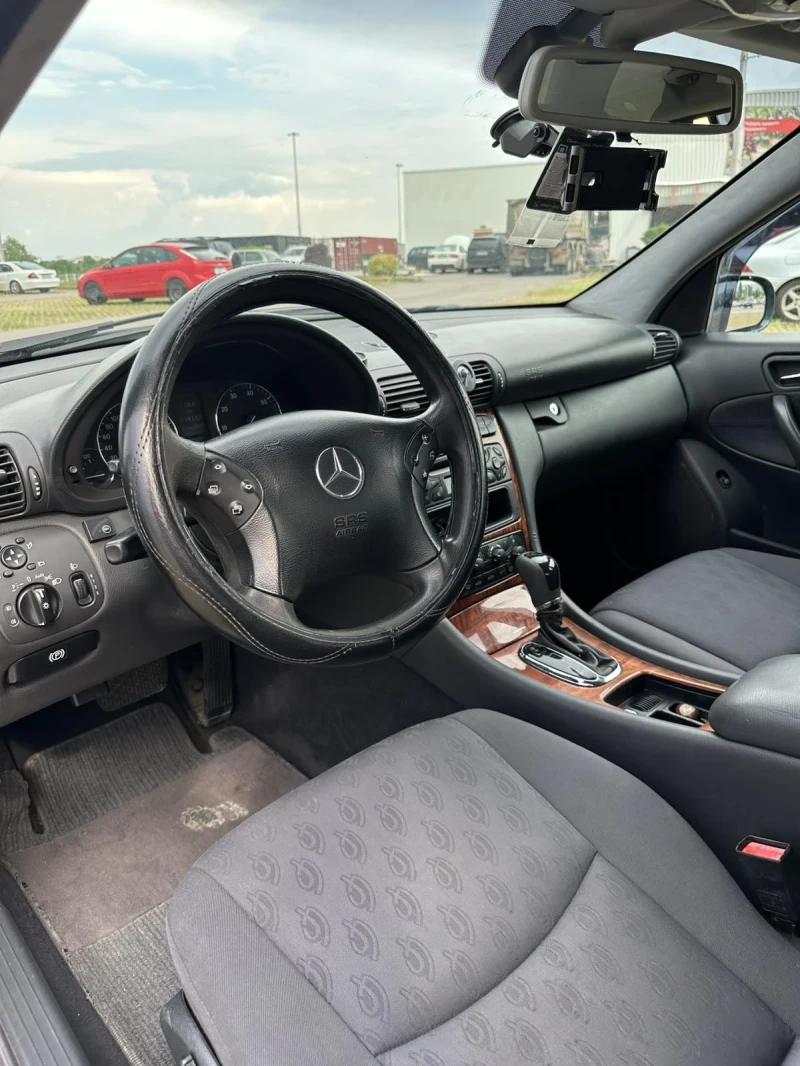 Mercedes-Benz C 240 4х4 , ГАЗ, снимка 11 - Автомобили и джипове - 50590734