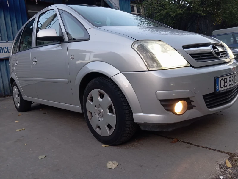 Opel Meriva 1, 4 бензин, снимка 8 - Автомобили и джипове - 52110121