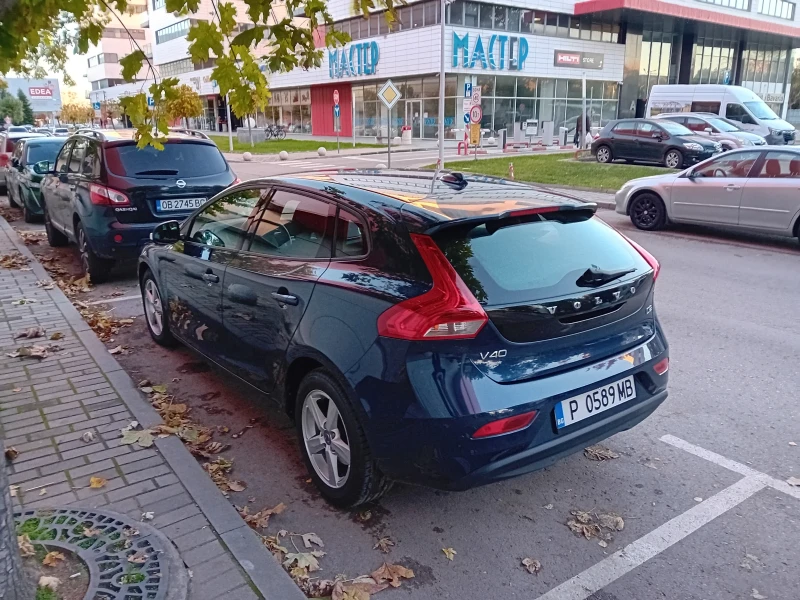 Volvo V40, снимка 4 - Автомобили и джипове - 52181757