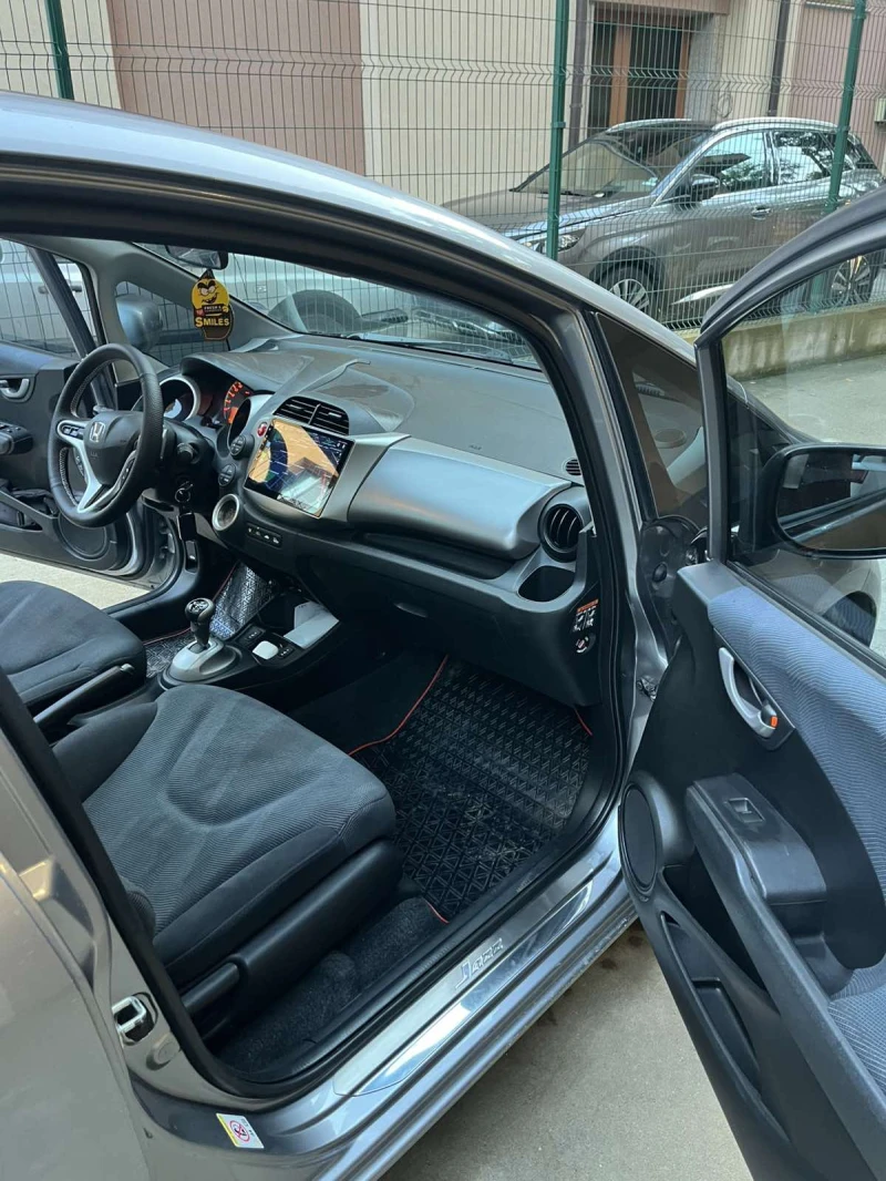 Honda Jazz i-VTEC, снимка 5 - Автомобили и джипове - 52235680