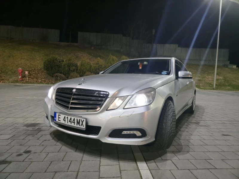 Mercedes-Benz E 250, снимка 2 - Автомобили и джипове - 53223796