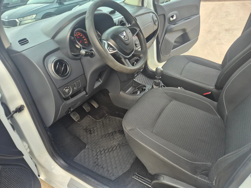 Dacia Lodgy 7-места 1, 5-DCI, снимка 13 - Автомобили и джипове - 53389941