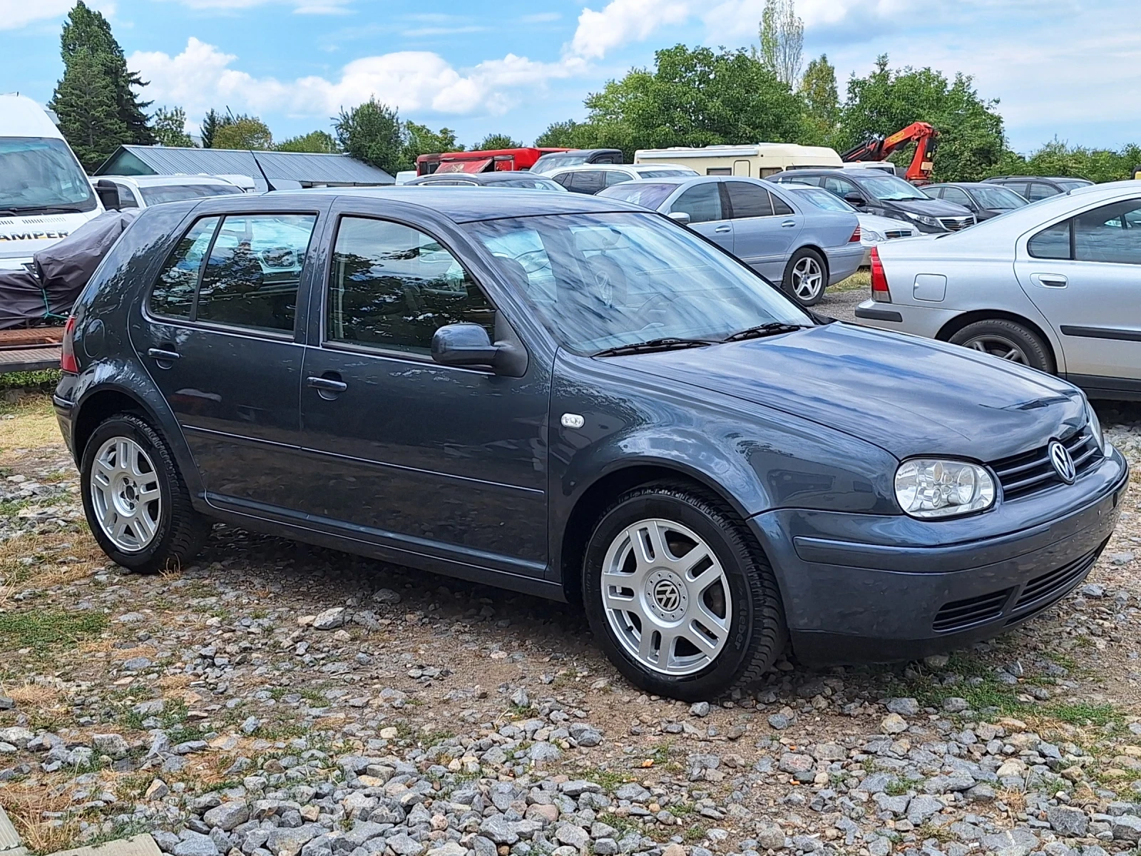 VW Golf 1.9TDI* 101kc* Highline - изображение 3