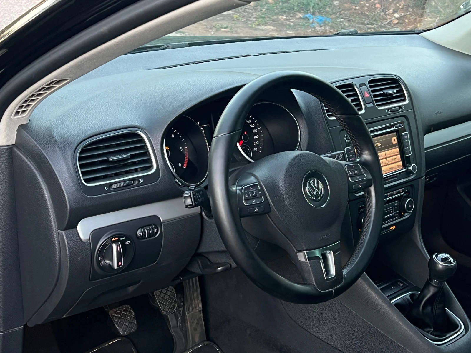 VW Golf Navi* Pano* TOP - изображение 7