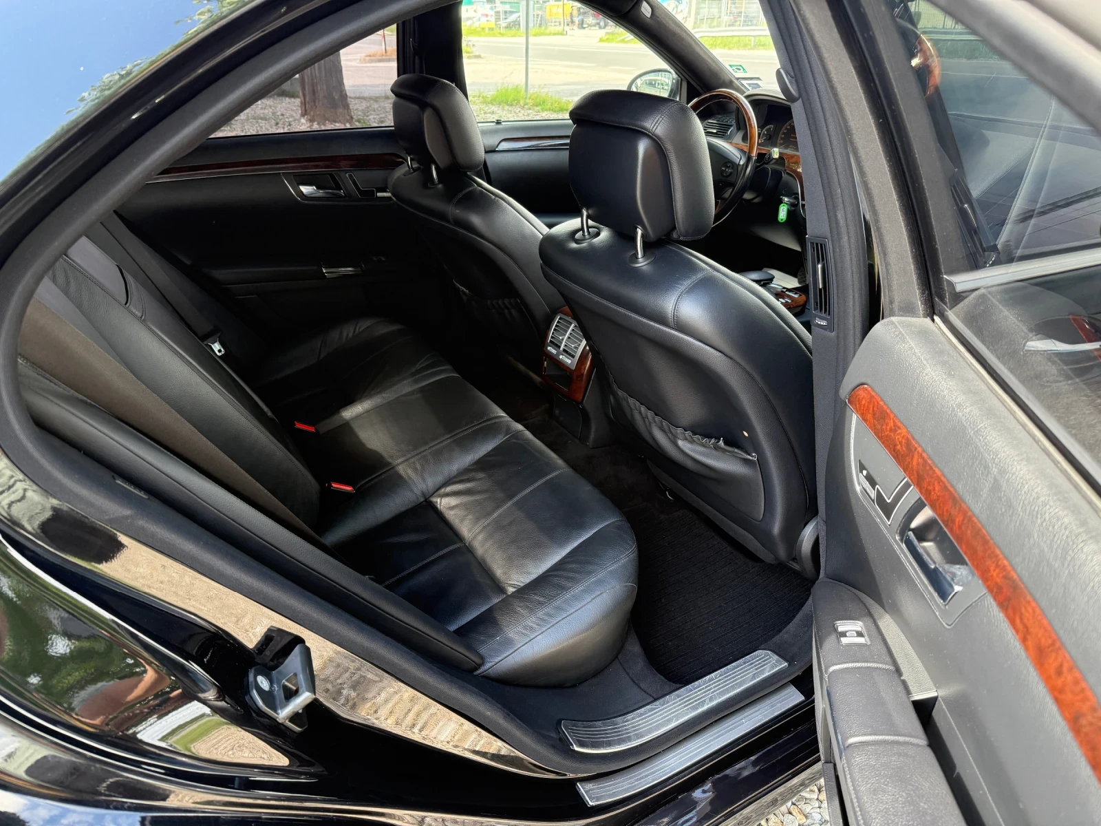 Mercedes-Benz S 500 5.0i - изображение 7