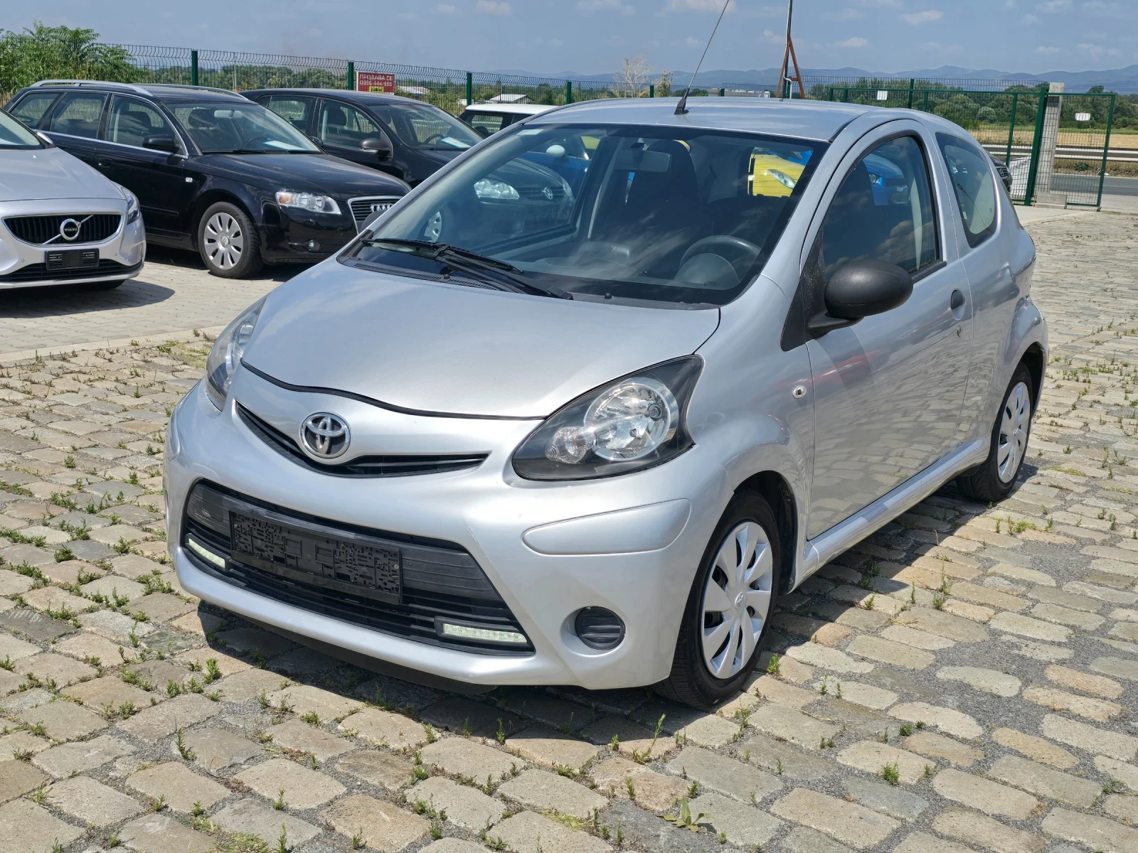 Toyota Aygo 1.0i 68кс EURO 5B ИТАЛИЯ - изображение 3