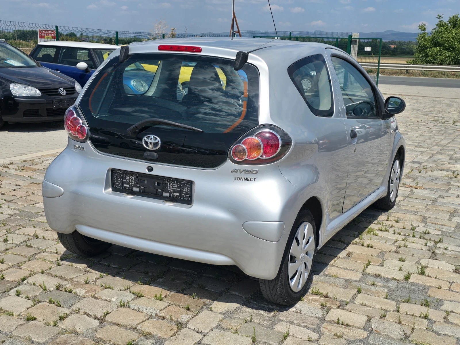 Toyota Aygo 1.0i 68кс EURO 5B ИТАЛИЯ - изображение 8
