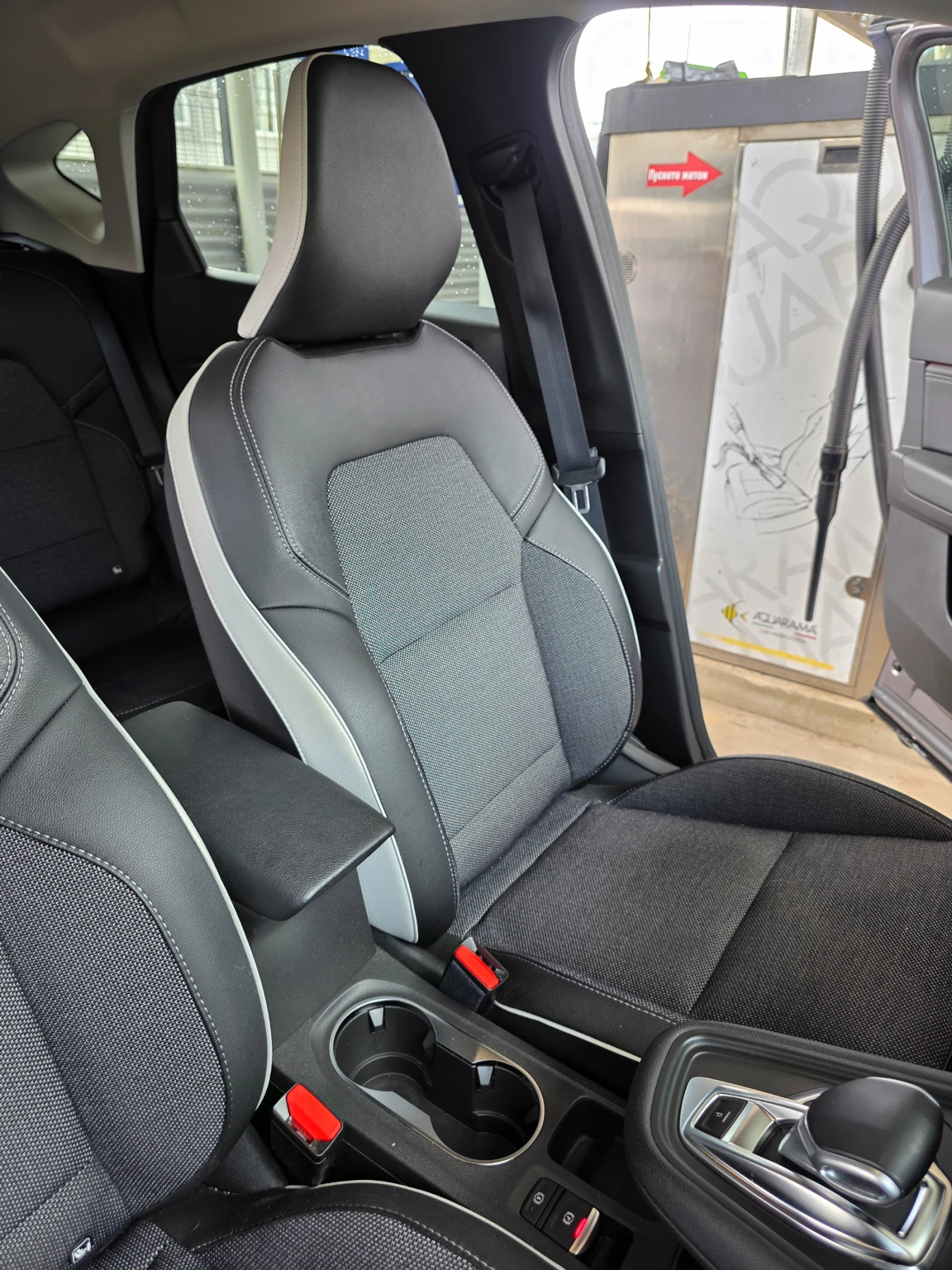 Renault Captur TCe 140 - изображение 4