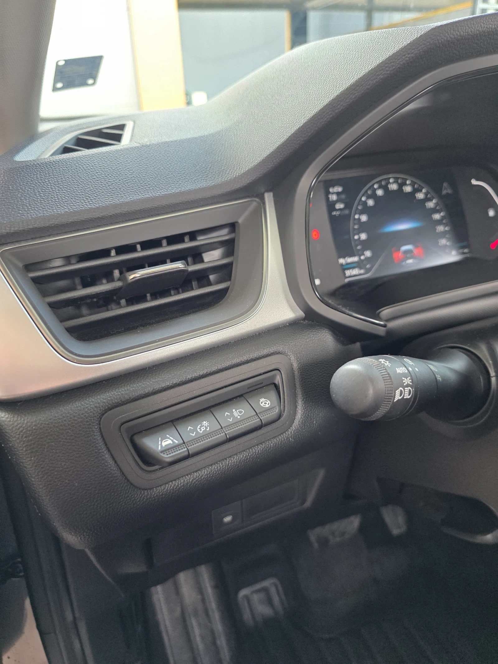 Renault Captur TCe 140 - изображение 3