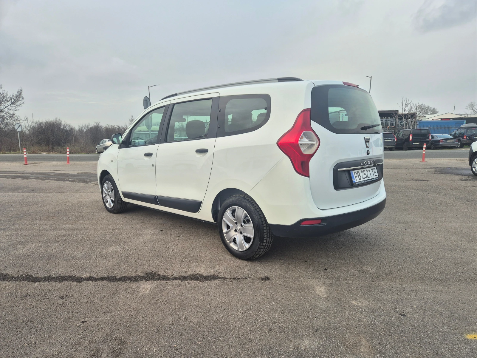 Dacia Lodgy 7-места 1, 5-DCI - изображение 3