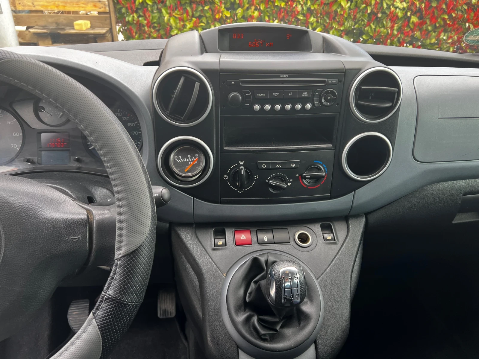 Citroen Berlingo 1.6D, снимка 6 - Автомобили и джипове - 54216323