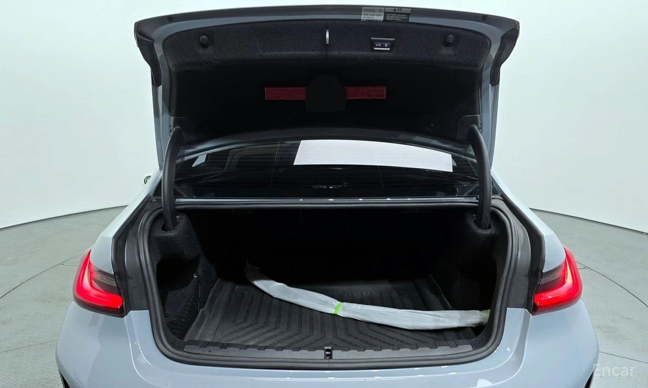 BMW 340 HEAD-UP* CARBON* HARMAN* DISTRONIC* 360 CAM* KEYLE, снимка 7 - Автомобили и джипове - 54372424