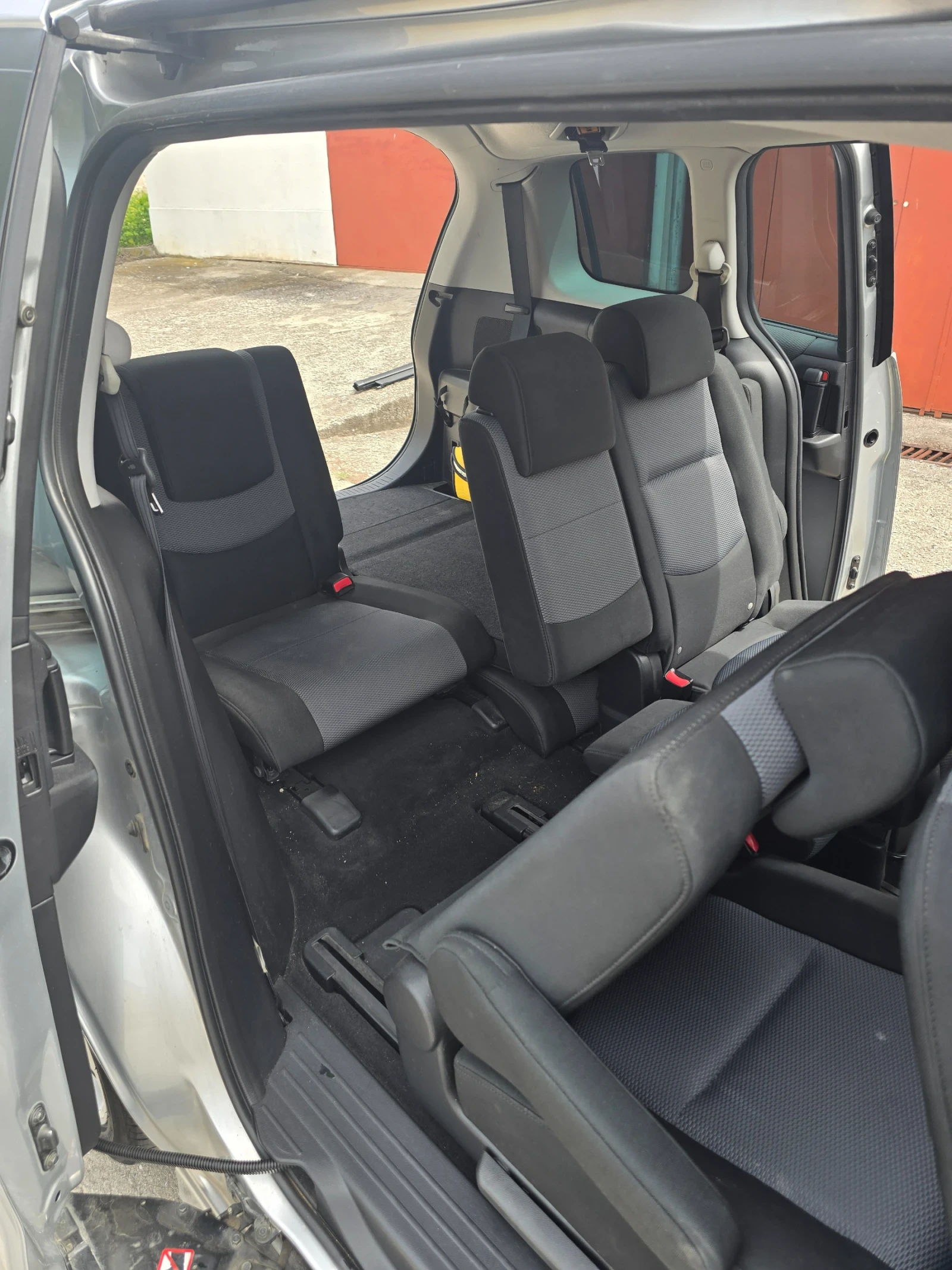 Mazda 5, снимка 6 - Автомобили и джипове - 54410197