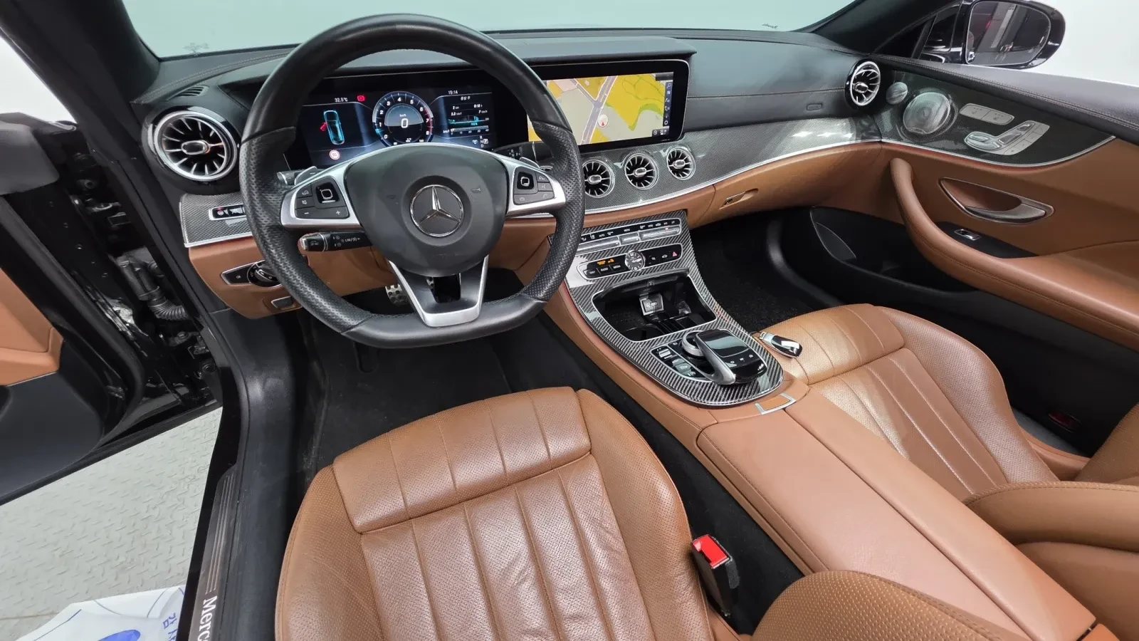Mercedes-Benz E 400 AMG line/Head up/360 Cam/Подгрев/Обдух/, снимка 5 - Автомобили и джипове - 54766216