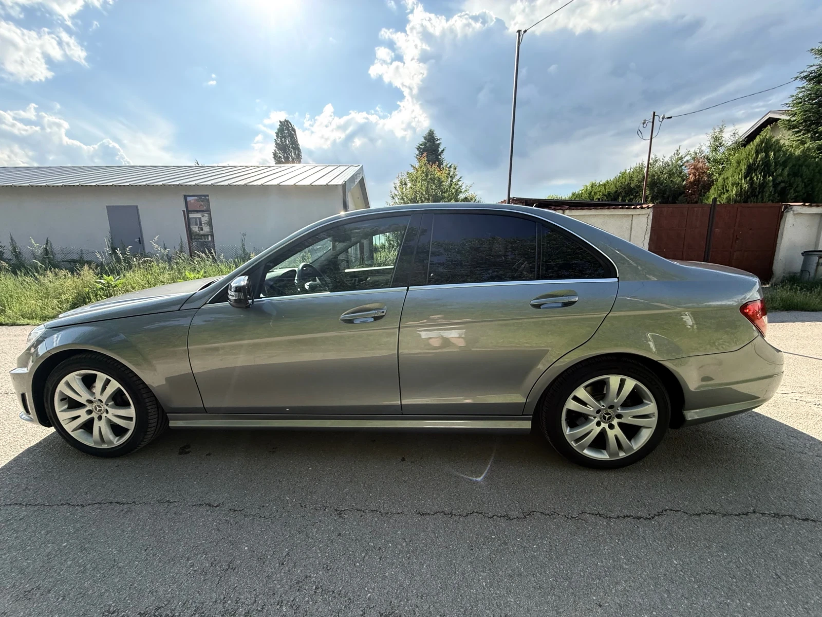 Mercedes-Benz C 180 CGI BlueEFFICIENCY, снимка 5 - Автомобили и джипове - 54766542