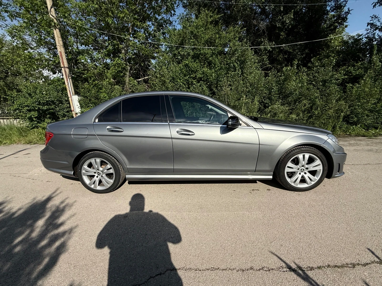 Mercedes-Benz C 180 CGI BlueEFFICIENCY, снимка 3 - Автомобили и джипове - 54766542