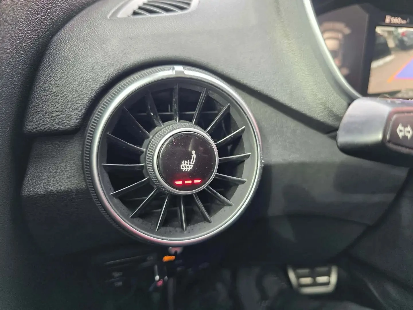 Audi Tt S-Line* Quattro* АвтоКредит* (ЦЕНА ДО БГ), снимка 13 - Автомобили и джипове - 55300600