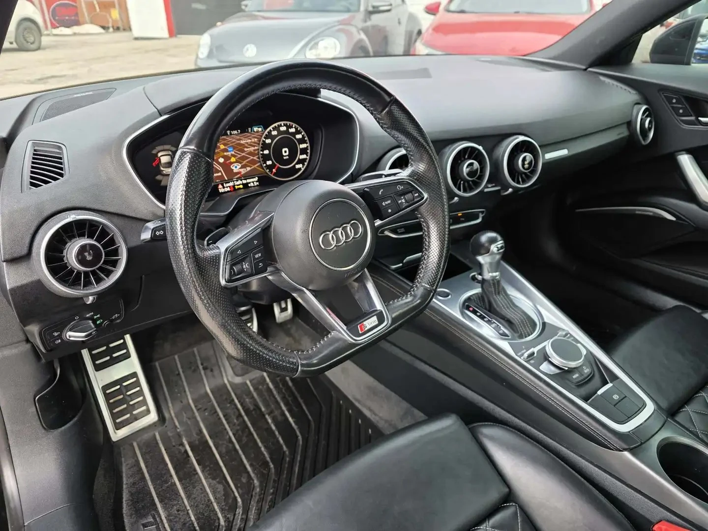 Audi Tt S-Line* Quattro* АвтоКредит* (ЦЕНА ДО БГ), снимка 10 - Автомобили и джипове - 55300600