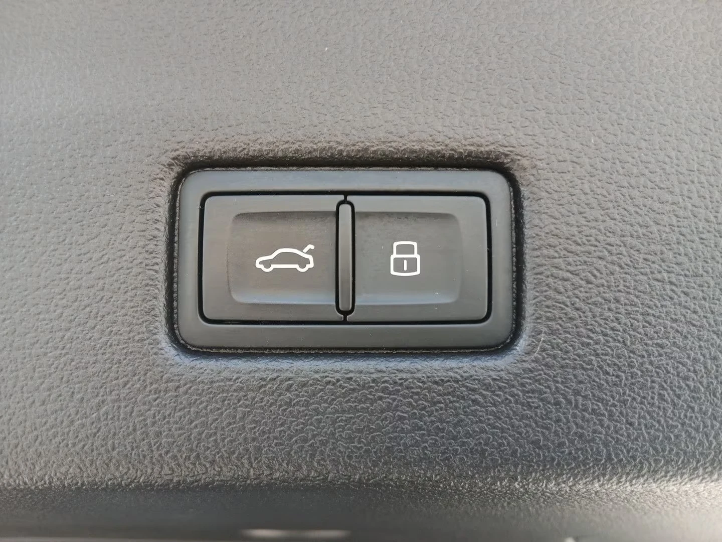 Audi A7 50 TFSIe / QUATTRO / 360 / HUD / BLACK OPTIC /, снимка 16 - Автомобили и джипове - 55349069