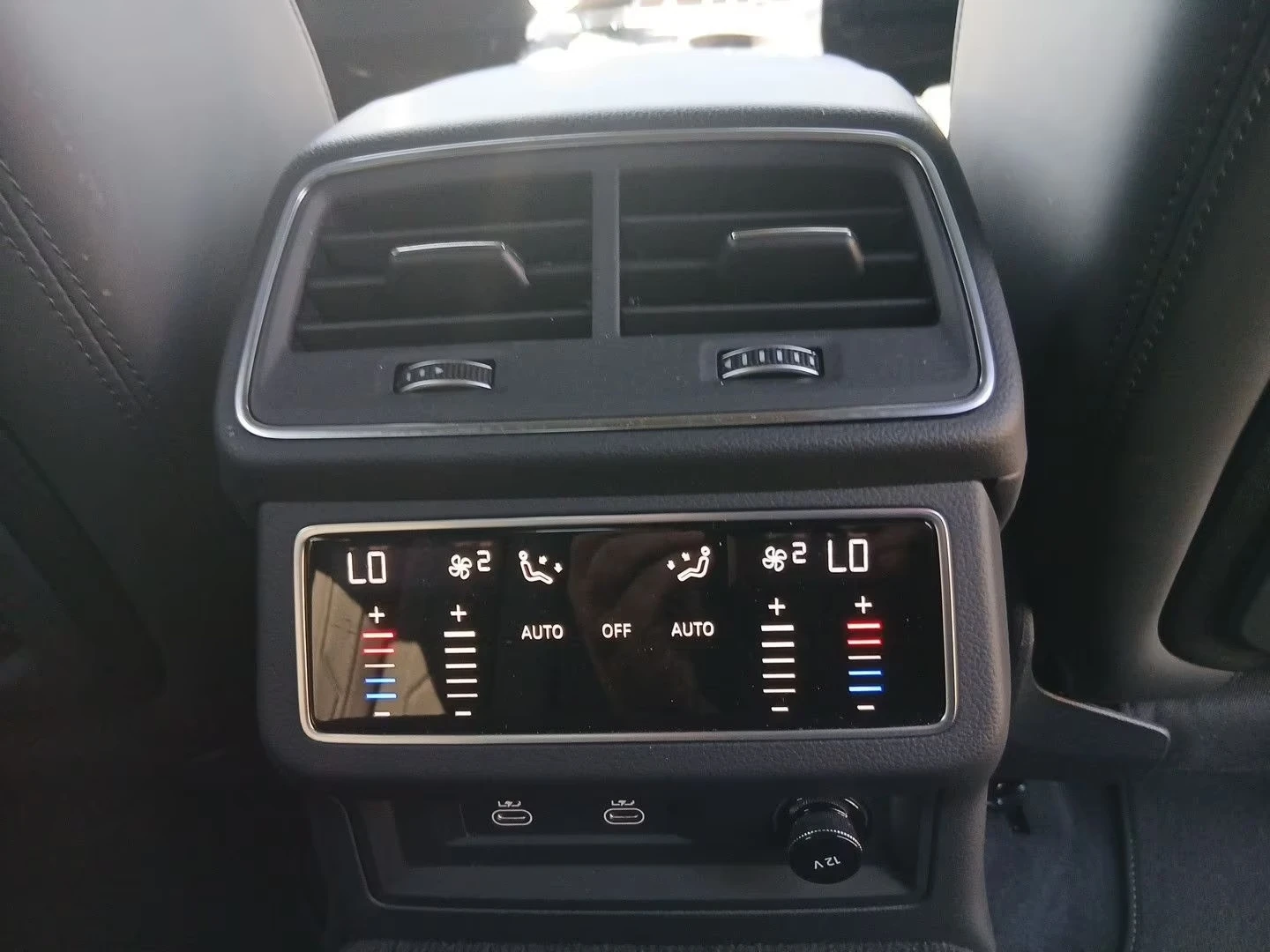 Audi A7 50 TFSIe / QUATTRO / 360 / HUD / BLACK OPTIC /, снимка 14 - Автомобили и джипове - 55349069