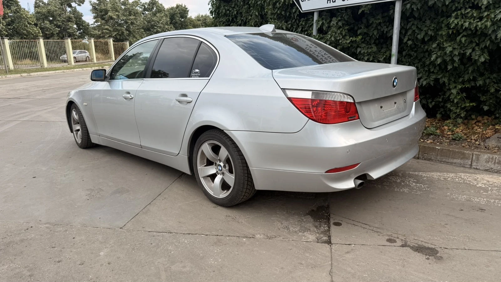 BMW 520, снимка 3 - Автомобили и джипове - 55389096